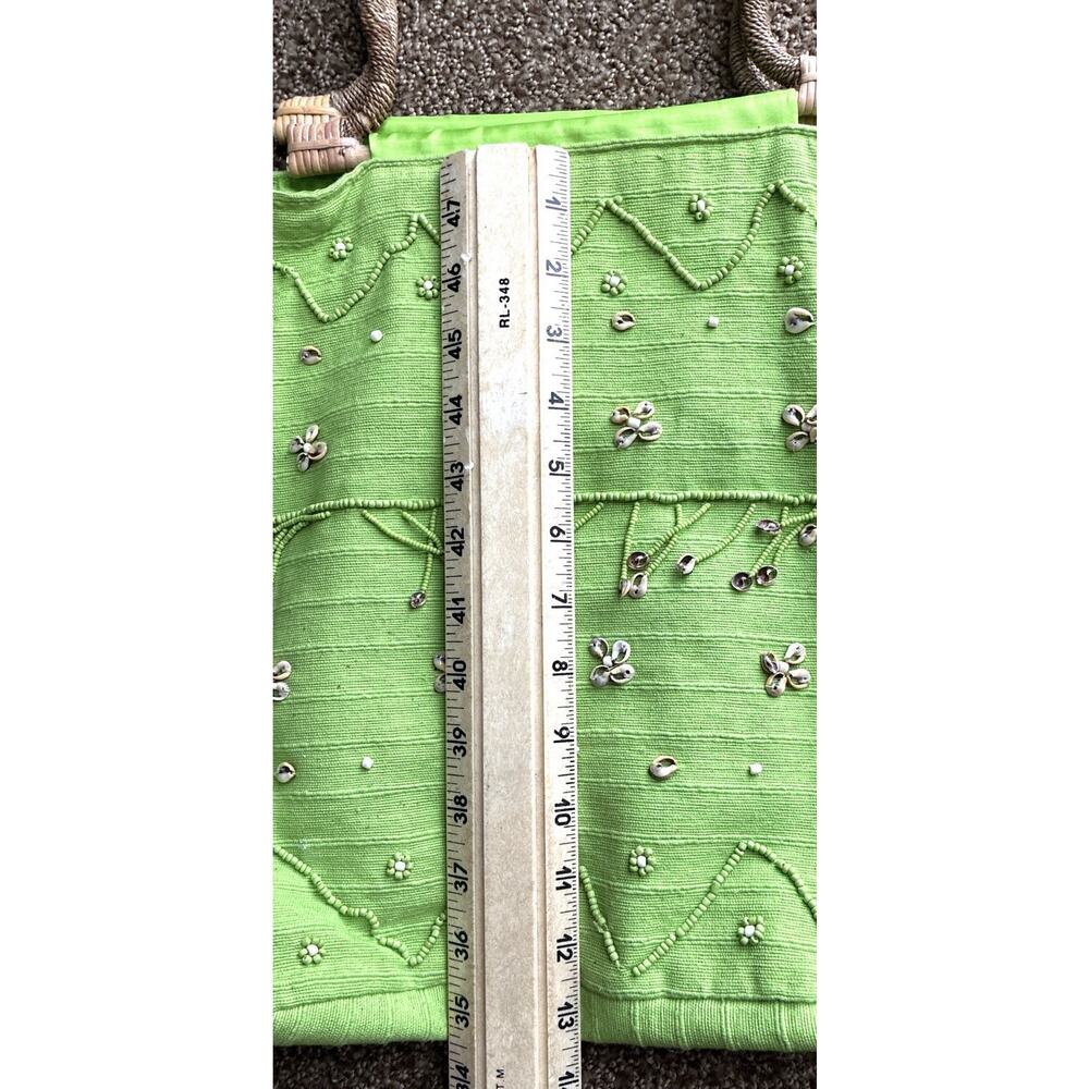 Wayan Natural Wears Wrapped Wooden Curved Handle Texture Green Fringe Shells Bag - Picture 12 of 12